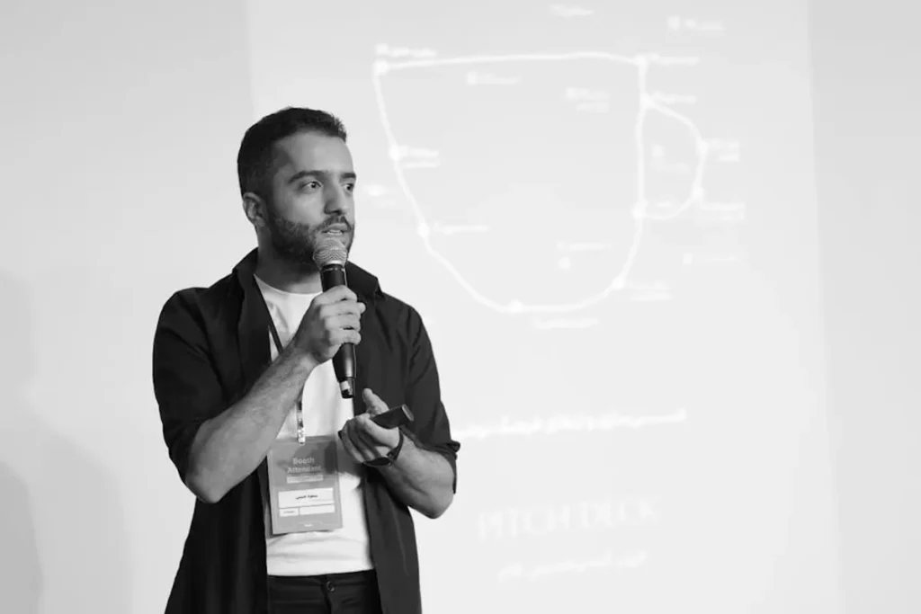 How to Pitch a Startup Story to Media