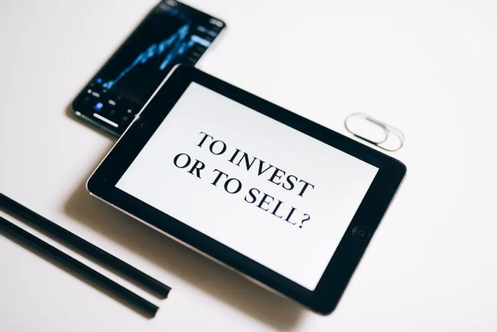 How to Sell Art Online